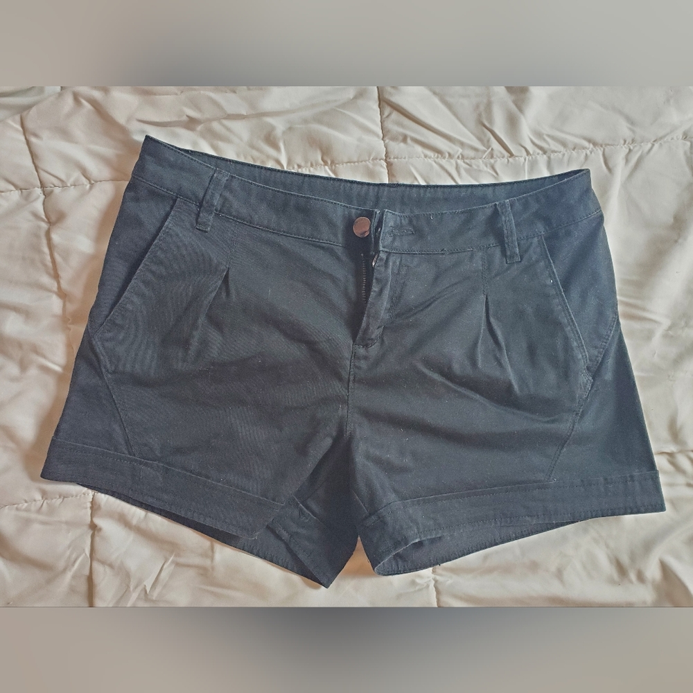 Lolë - Cotton shorts (Black)